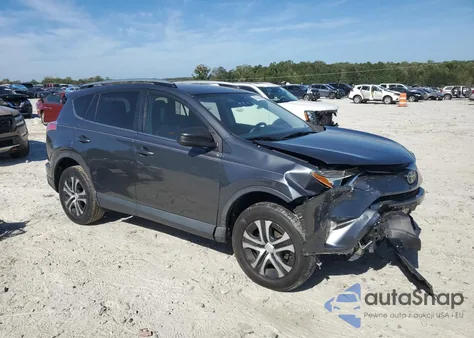 2017 Toyota Rav4 Le z USA, uszkodzony, nr VIN JTMBFREVXHD210657